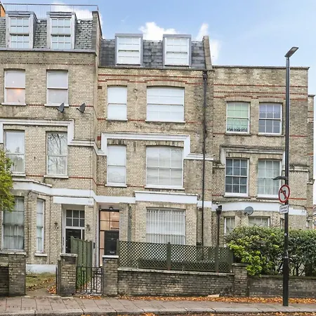 Apartment Studio Flat West End Lane *
