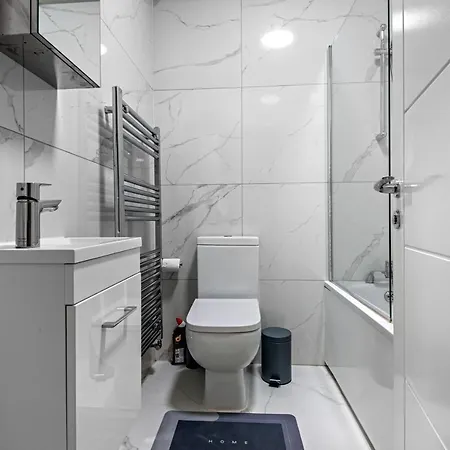 Londwell, Chic Hyde Park Mews House Apartment London