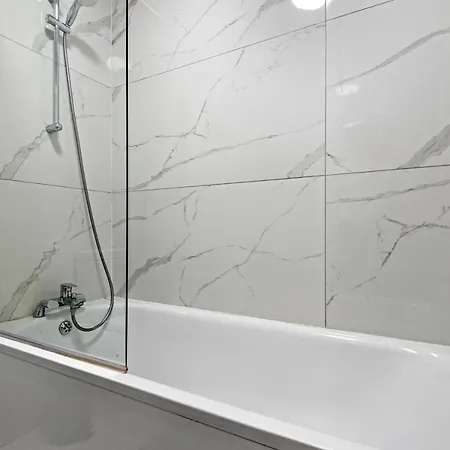 Apartment Londwell, Chic Hyde Park Mews House *