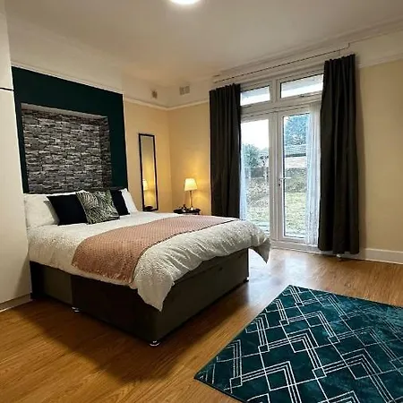 Willesden Guest 130 * Londen