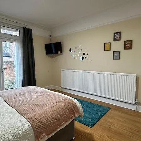 Willesden Guest 130