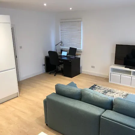 Apartment Flat 5 Minutes To East Station *