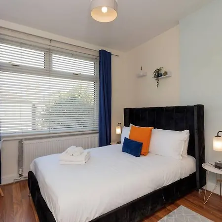 Apartment Charming North London