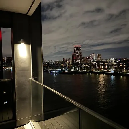 Apartment 2 Bed 2 Bath - Amazing Views Of And River Thames *