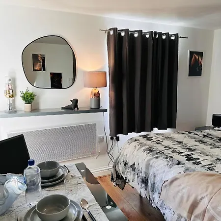 Stunning Penthouse In Camden