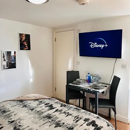 Stunning Penthouse In Camden * London
