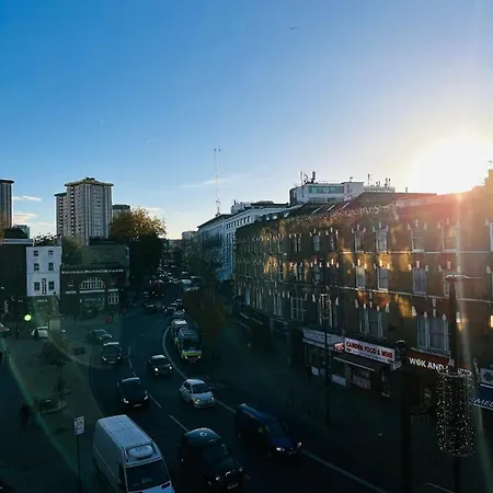 Stunning Penthouse In Camden Apartment London