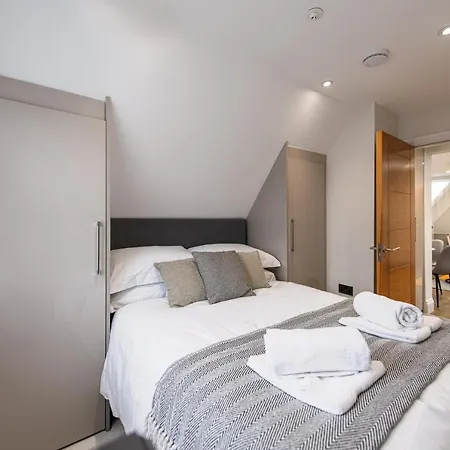 Ealing Residency Aparthotel *