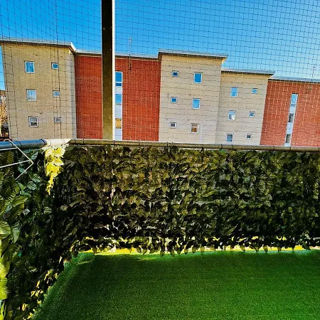 Apartment Live The Wembley Buzz! Stylish Flat Near Station & Amenities