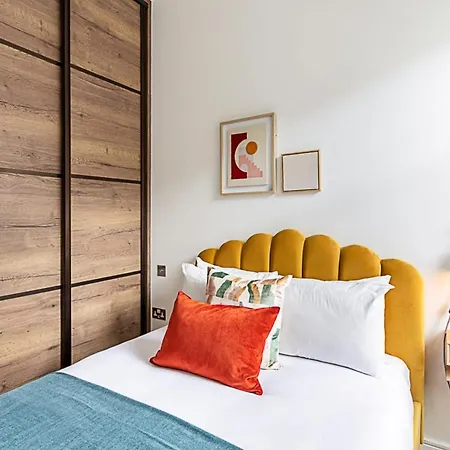 Stunning Earls Court Flat Apartment *