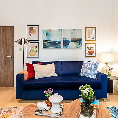 Stunning Earls Court Flat Apartment
