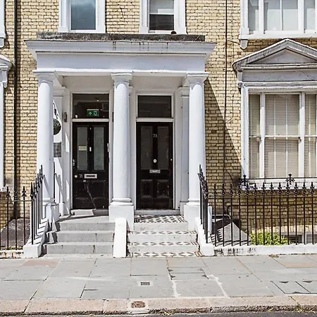 Stunning Earls Court Flat Apartment