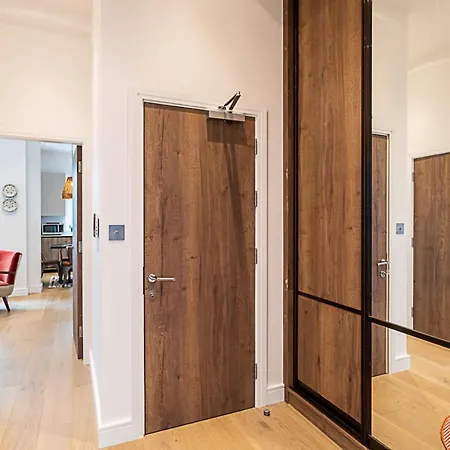 Stunning Earls Court Flat * London