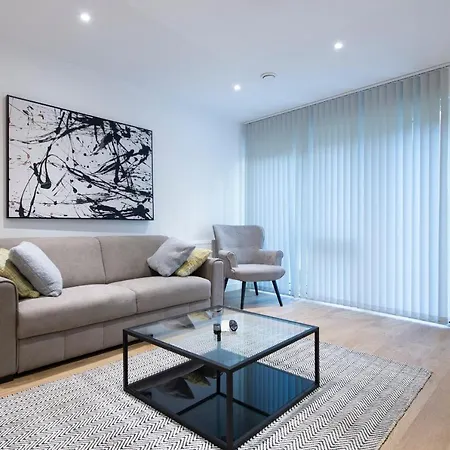 Apartment Stunning Luxury 2 Bedroom *