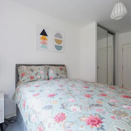 Stunning Luxury 2 Bedroom London