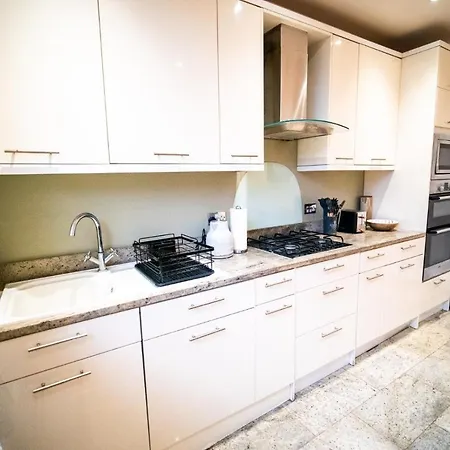 With Serena Homes , One Bedroom * Purley