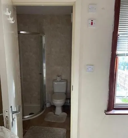 Beautiful Studio Flat Apartment Enfield