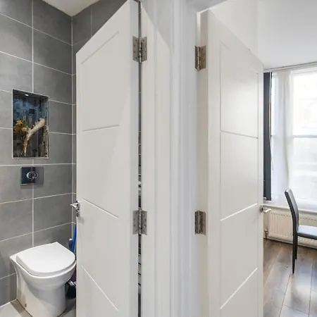 London's Cosy Gem Apartment *