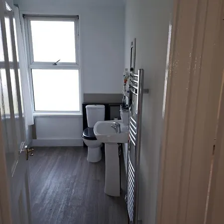 Single Near Seven Kings Train Station *