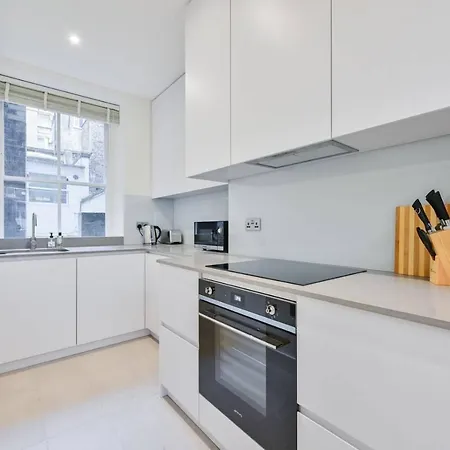Central Mayfair And Piccadilly Sleeps 6 People * London
