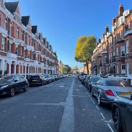 1 Bedroom In The Heart Of West London