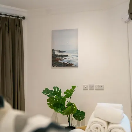 4 Bedrooms Peaceful Abbey Rd - St Johns Wood *