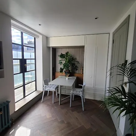 Boutique Linden Gardens 1st Floor And Loft London