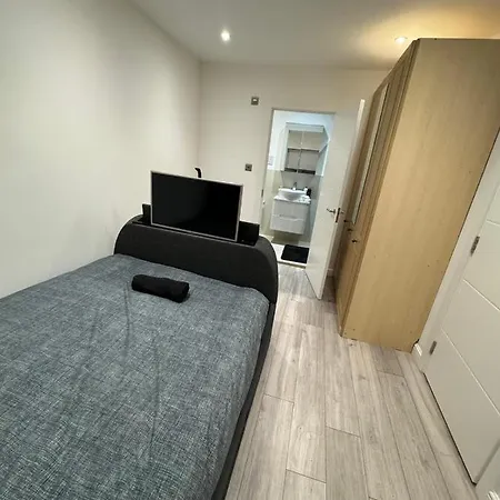 Modern 2bd