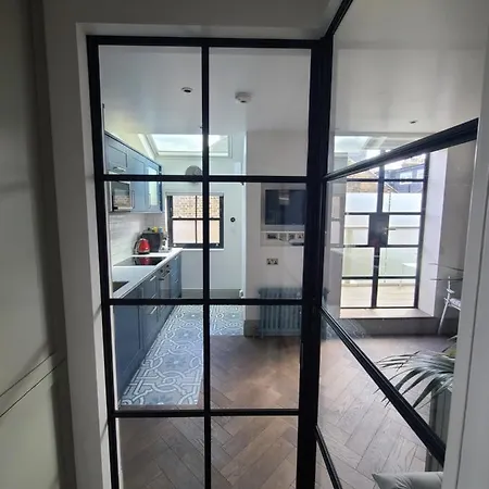 Boutique Linden Gardens 1st Floor And Loft London