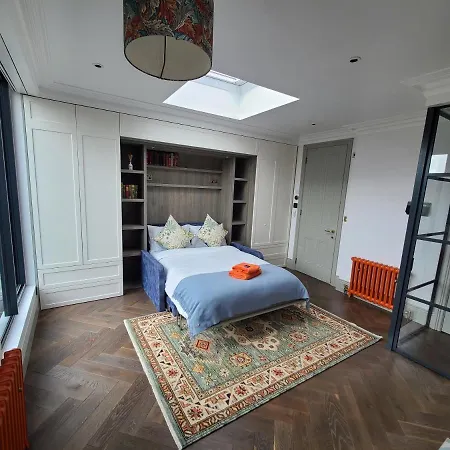 Boutique Linden Gardens 1st Floor And Loft London