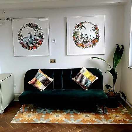 Boutique Linden Gardens 1st Floor And Loft