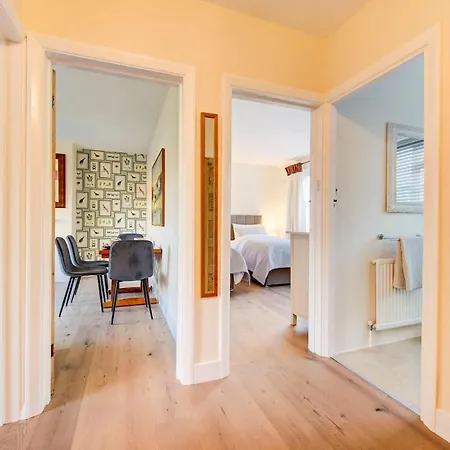 Free Parking Charming Private Apt Apartment *