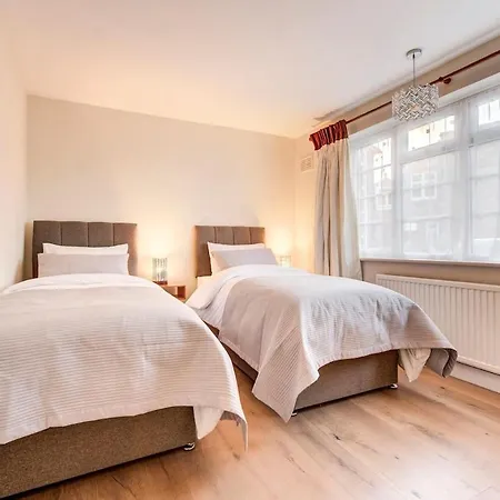 Free Parking Charming Private Apt Apartment Perivale