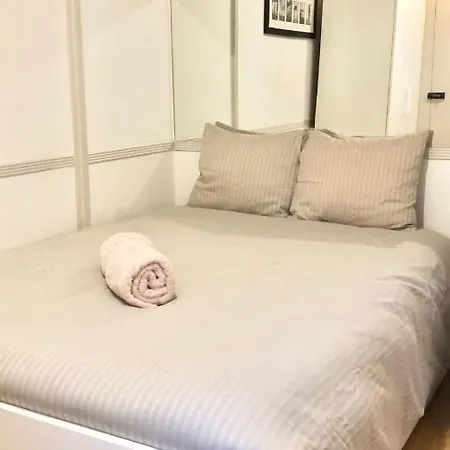 Charming 2 Beds In Chelsea By Earl's Court Station Appartamento