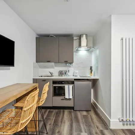 Apartment Sutherland London