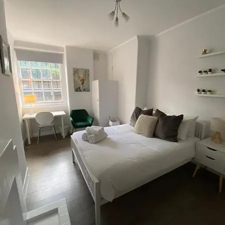 Stylish 2br Retreat In King's Cross, * London