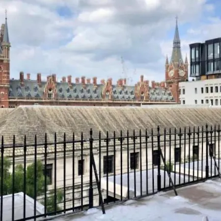 Lägenhet Stylish 2br Retreat In King's Cross, London
