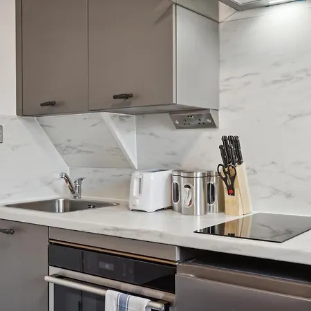 Sutherland Apartment London