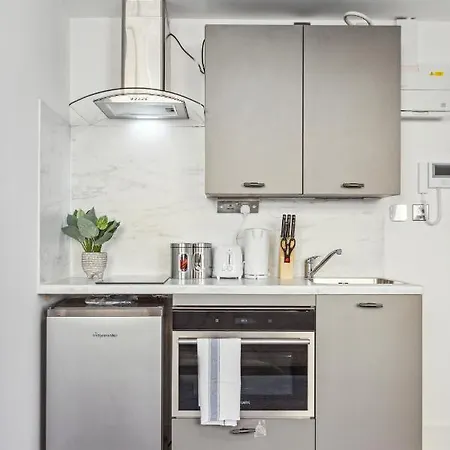 Sutherland Apartment London