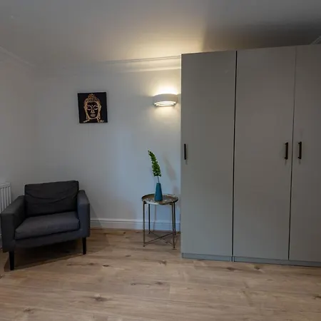 4 Bedrooms Peaceful Abbey Rd - St Johns Wood Apartment London