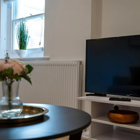 Apartment 4 Bedrooms Peaceful Abbey Rd - St Johns Wood *