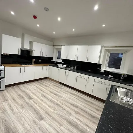 Guest house Stays Ha1 Harrow