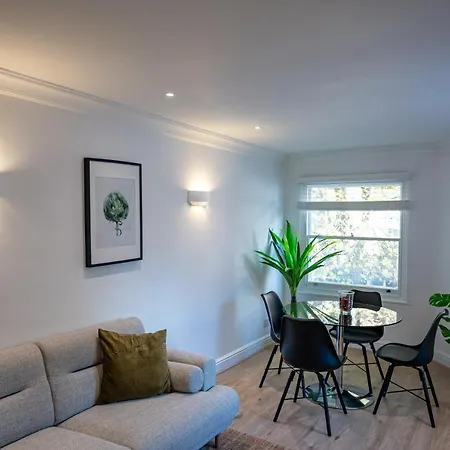 4 Bedrooms Peaceful Abbey Rd - St Johns Wood *