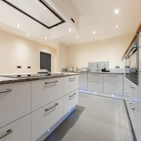 Apartment Candler Mews - Twickenham