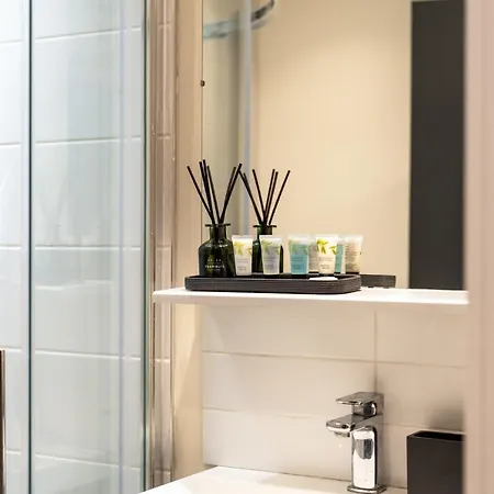 Apartment Candler Mews -
