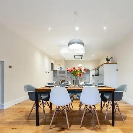Apartment Candler Mews -