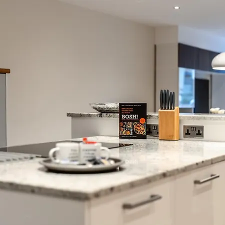 Candler Mews -