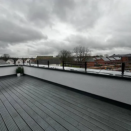Luxury Penthouse Apartment Uxbridge