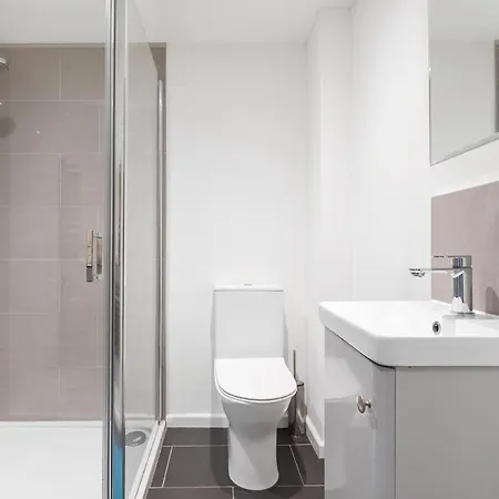 Prime Location Flats * London