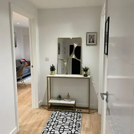 Brand New 1 Bedroom Apartment Edgware